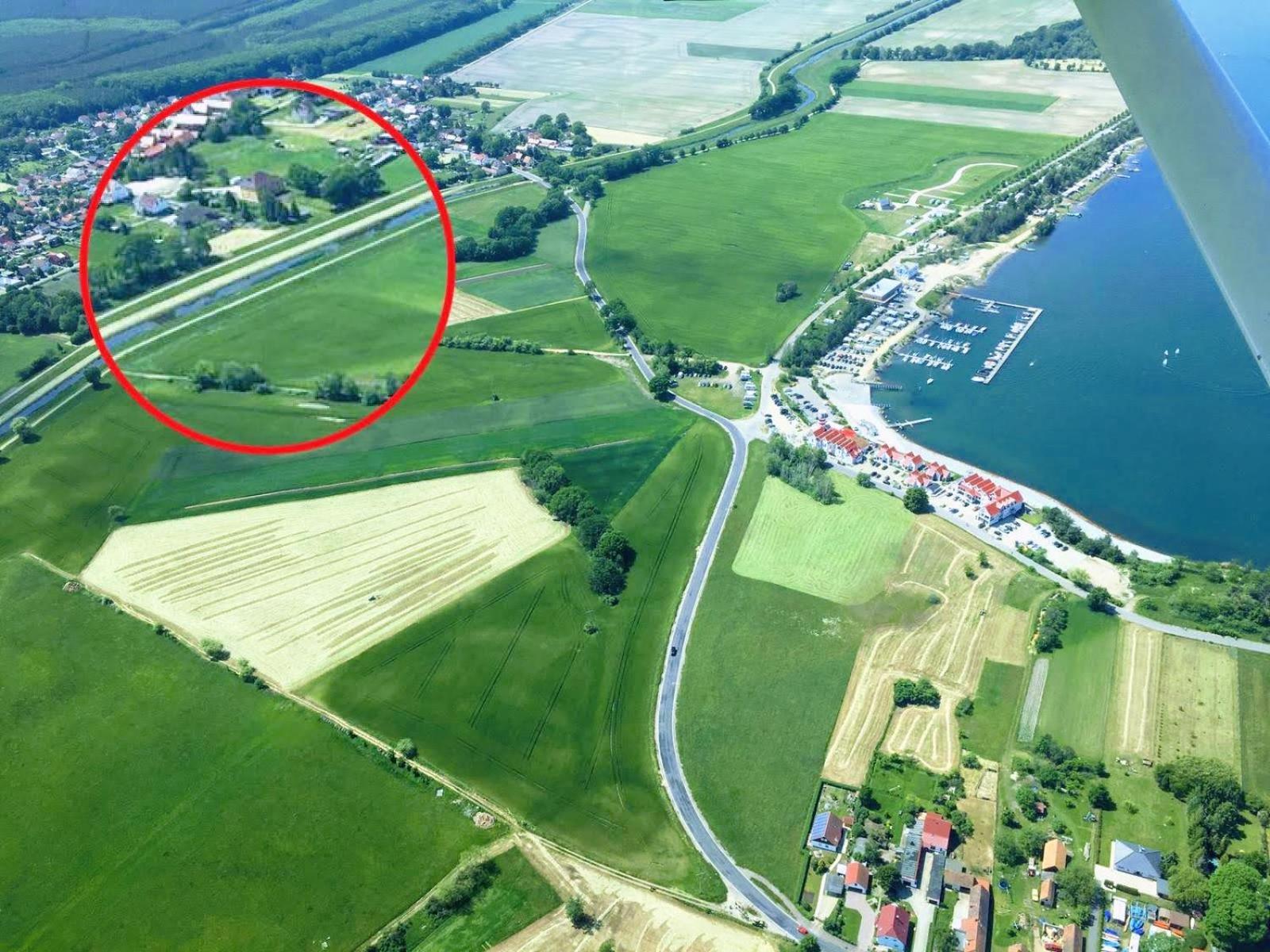 Gelbes Haus Seenland Ferienwohnungen Xl Elsterheide Екстериор снимка
