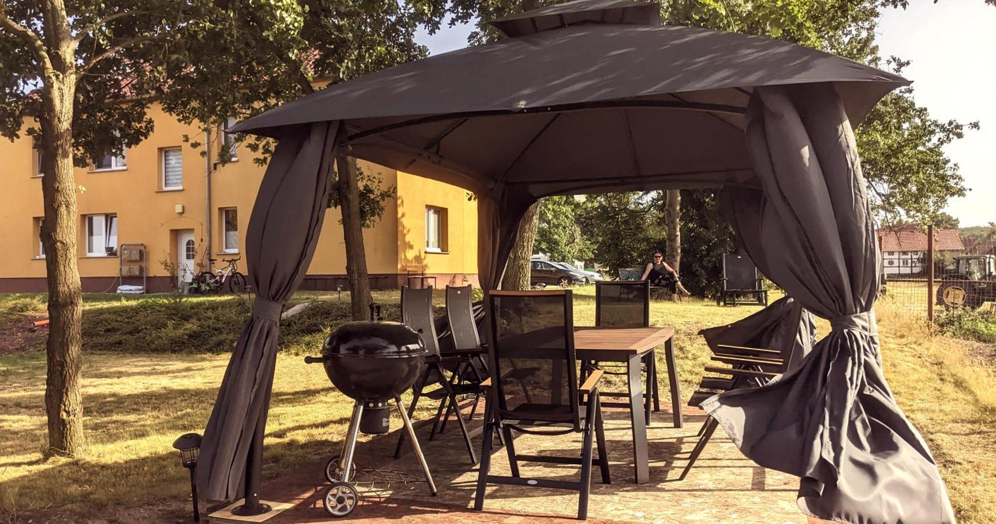 Gelbes Haus Seenland Ferienwohnungen Xl Elsterheide Екстериор снимка