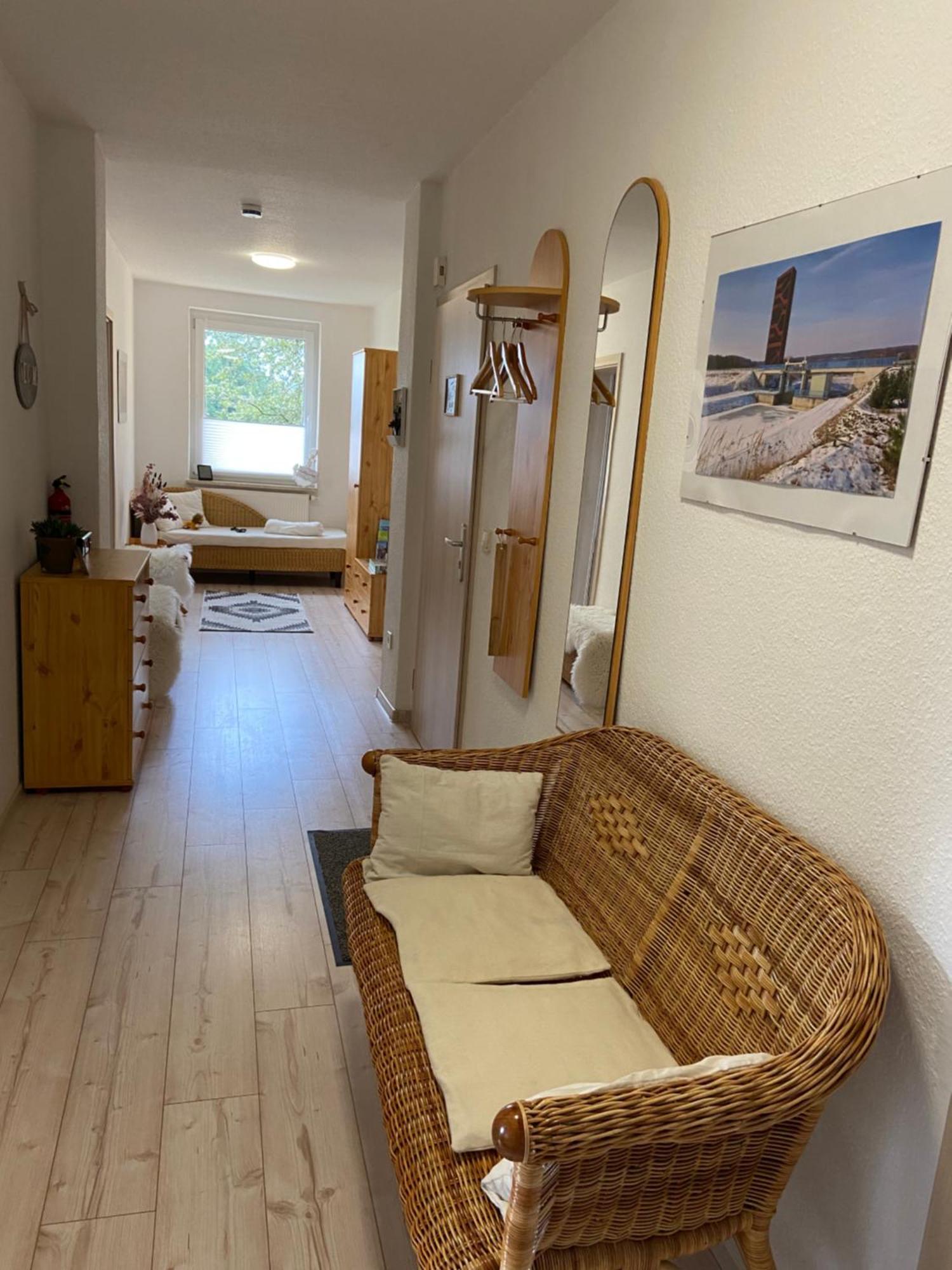 Gelbes Haus Seenland Ferienwohnungen Xl Elsterheide Екстериор снимка