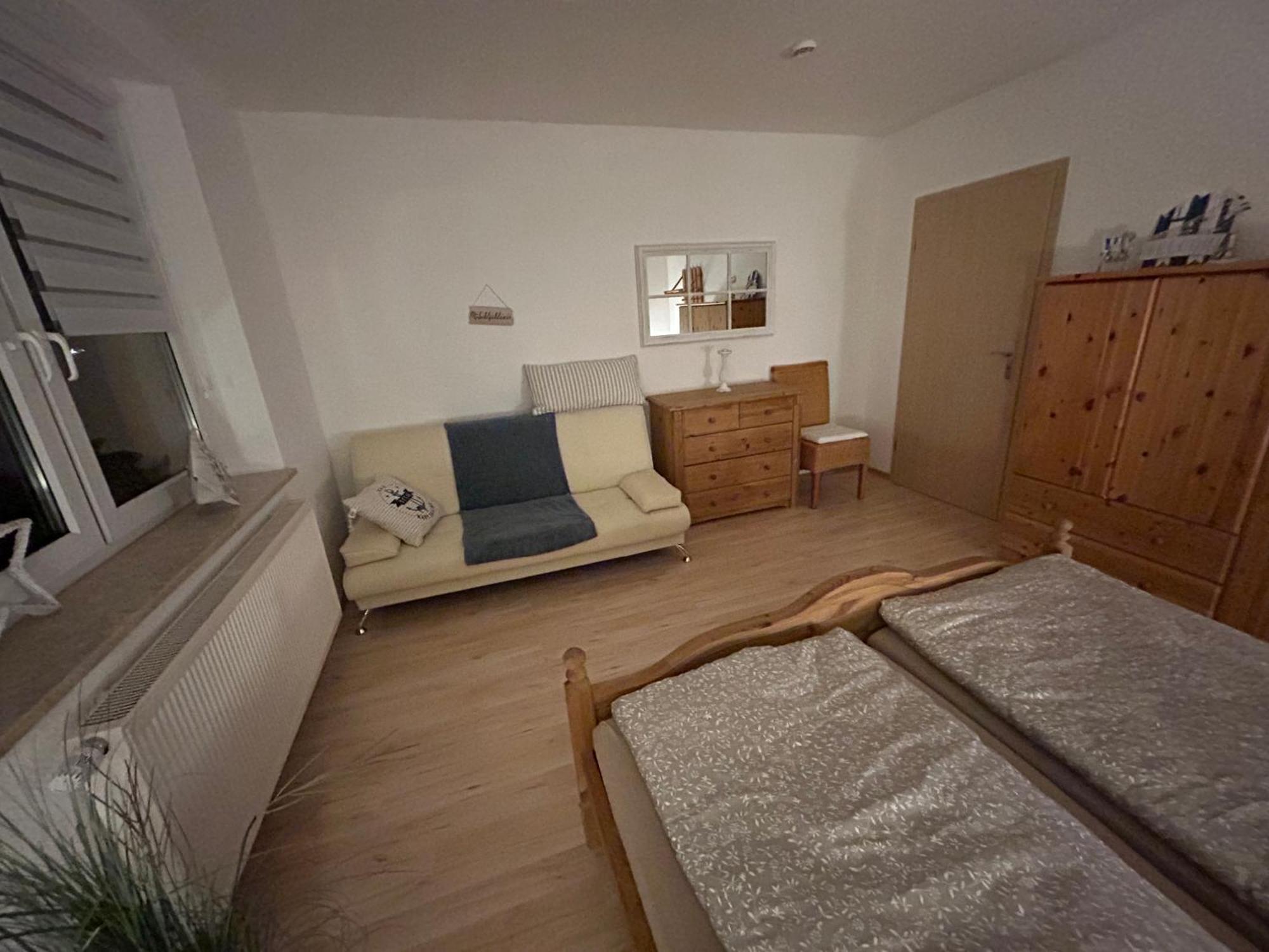 Gelbes Haus Seenland Ferienwohnungen Xl Elsterheide Стая снимка