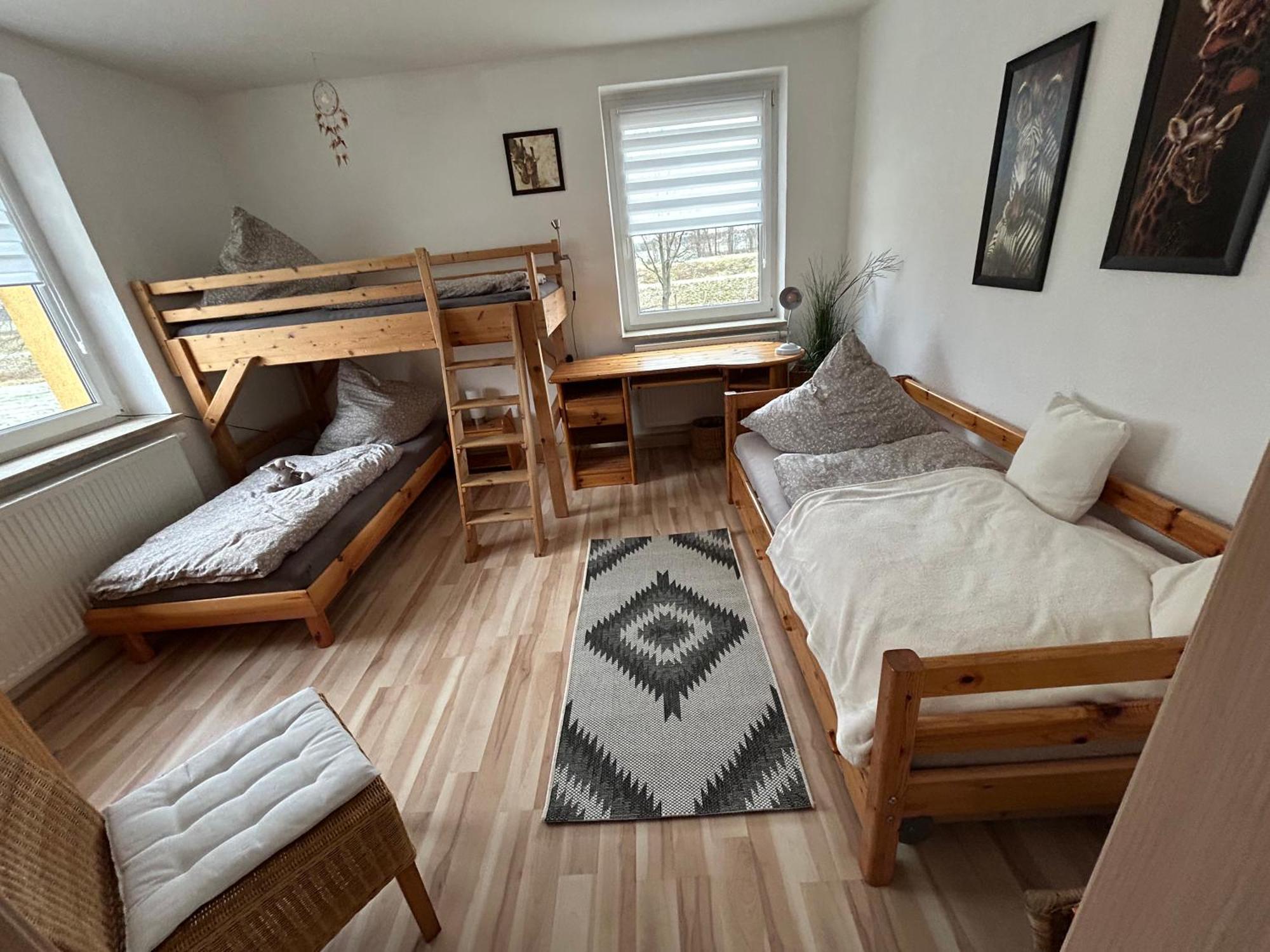 Gelbes Haus Seenland Ferienwohnungen Xl Elsterheide Екстериор снимка