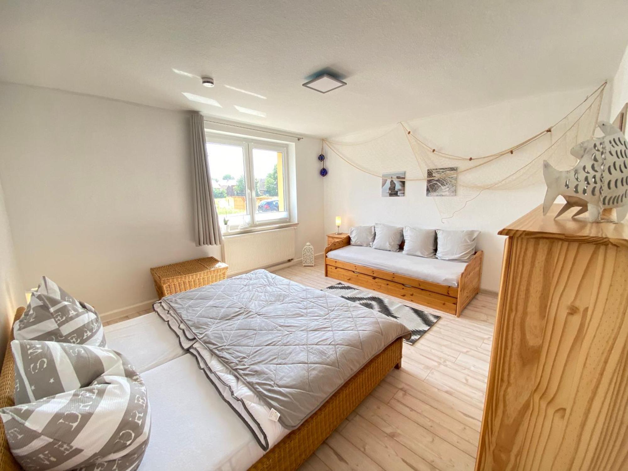 Gelbes Haus Seenland Ferienwohnungen Xl Elsterheide Стая снимка