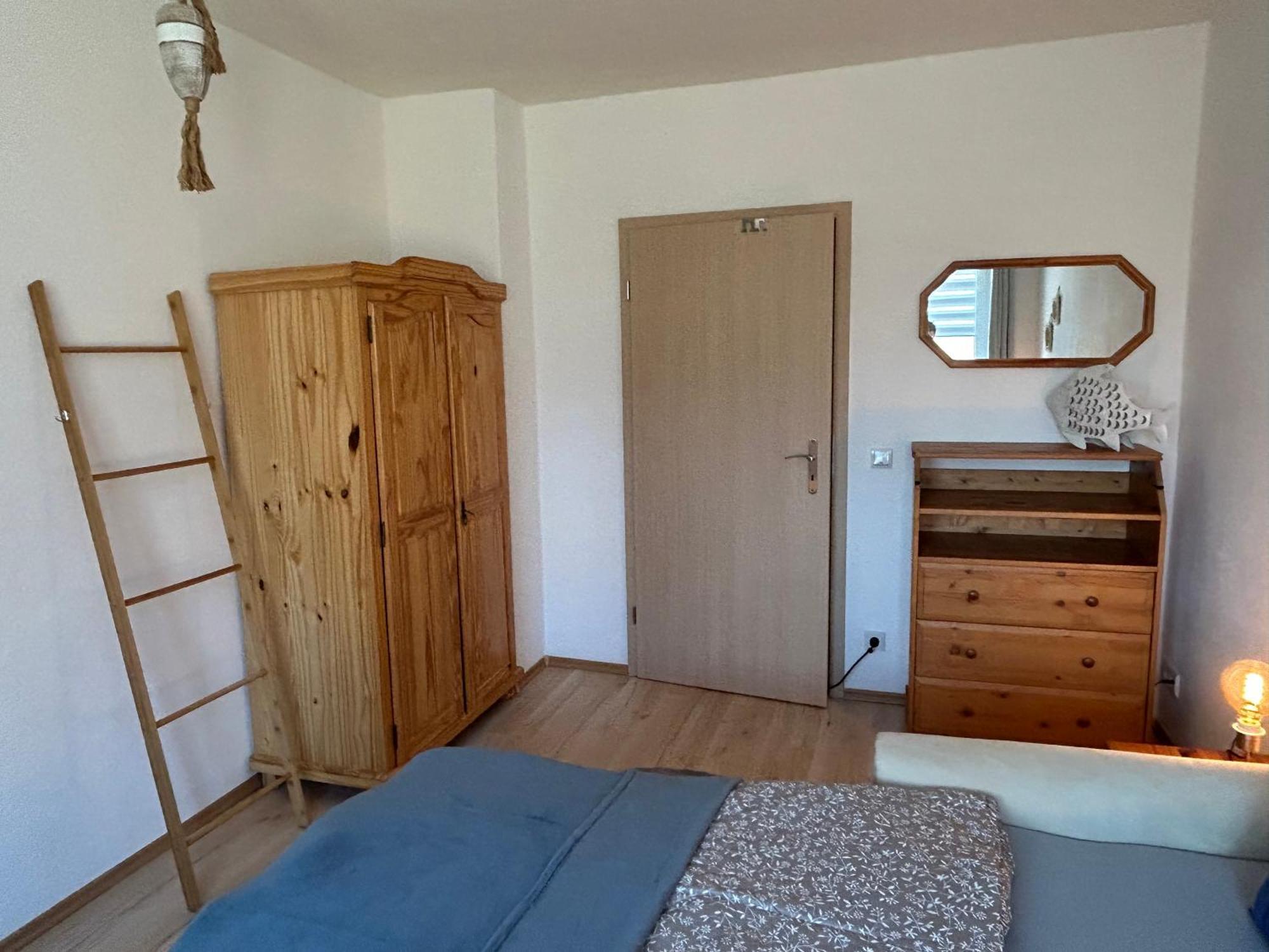 Gelbes Haus Seenland Ferienwohnungen Xl Elsterheide Стая снимка